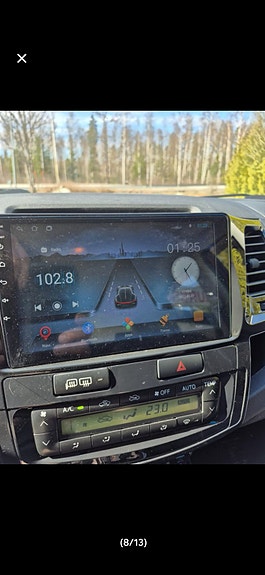 Toyota HiLux 11 of 12