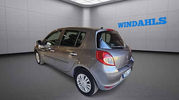 Renault Clio 3 of 6