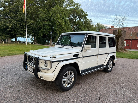 Mercedes-Benz G55 2 of 10