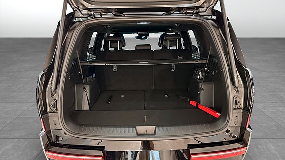 Hyundai Santa Fe 10 of 12