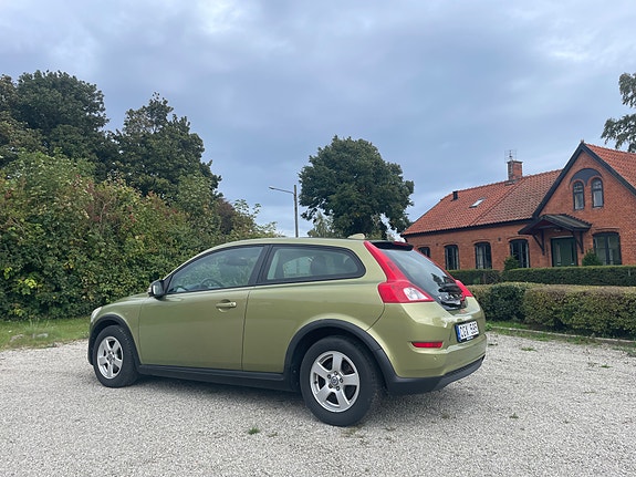 Volvo C30 4 of 19