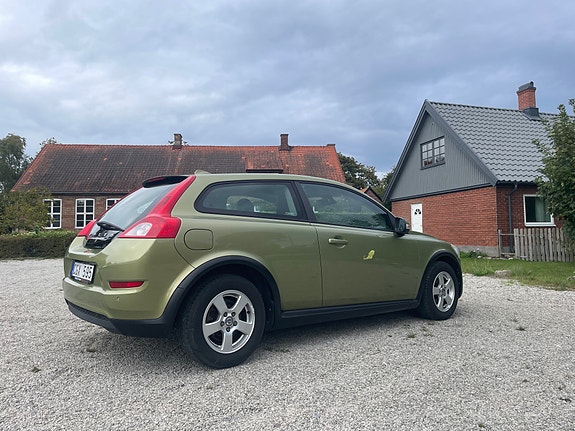 Volvo C30 7 of 19
