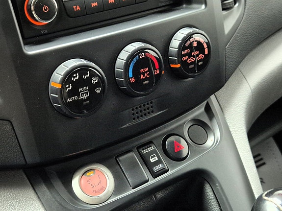 Nissan NV200 22 of 26