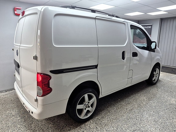 Nissan NV200 5 of 26