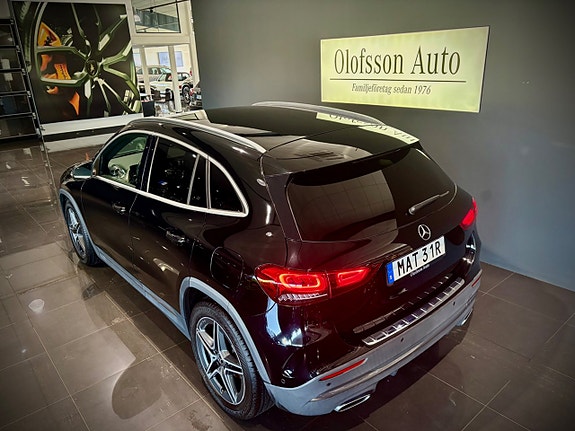Mercedes-Benz GLA 200 13 of 16