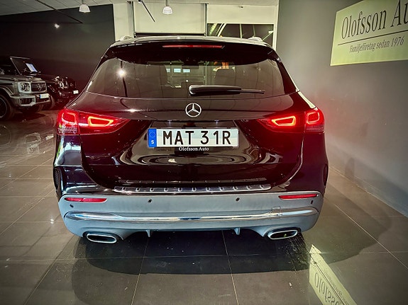 Mercedes-Benz GLA 200 16 of 16