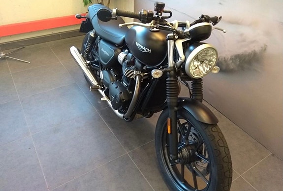Triumph STREET TWIN 2 of 8