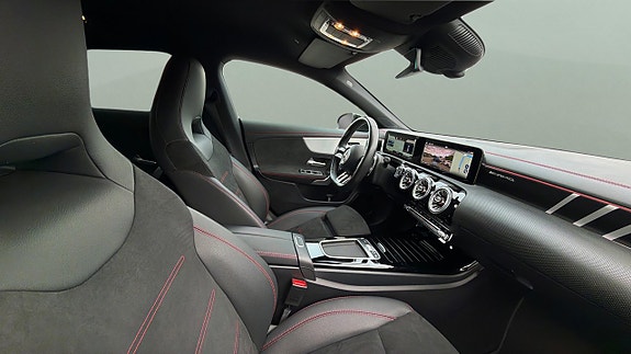 Mercedes-Benz CLA 35 AMG 11 of 30