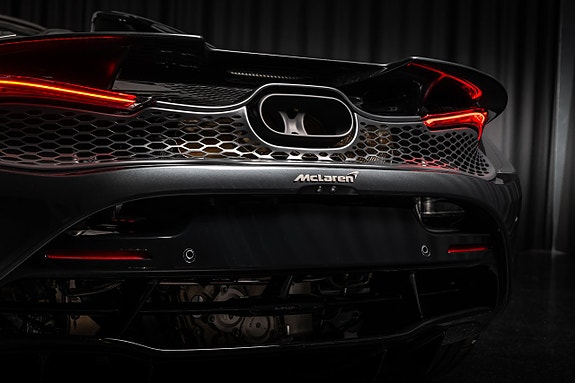 McLaren 750S 17 of 30