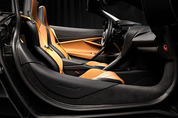 McLaren 750S 28 of 30