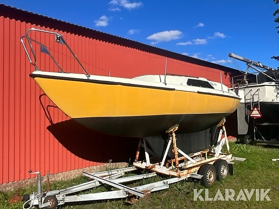 Segelbåt med vagn 2 of 6