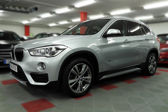 BMW X1 2 of 26