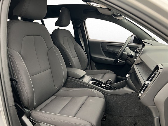 Volvo C40 14 of 30