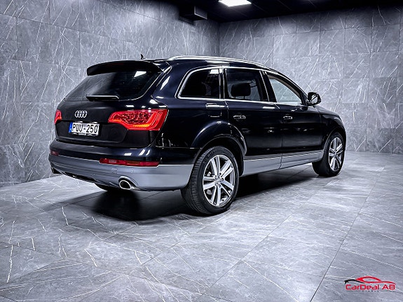 Audi Q7 7 of 30