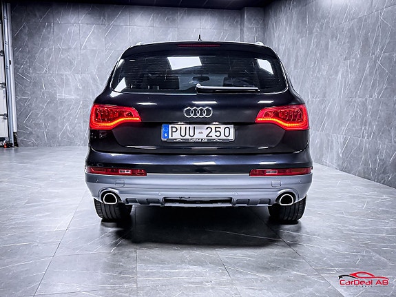 Audi Q7 6 of 30