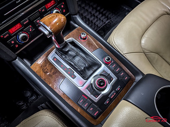 Audi Q7 30 of 30