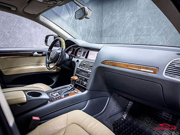 Audi Q7 14 of 30