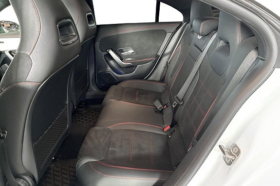 Mercedes-Benz CLA250 e 9 of 24