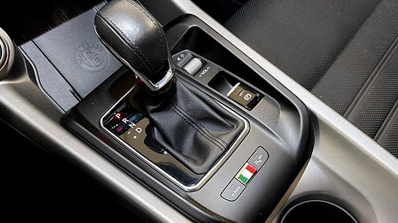 Alfa Romeo Tonale 21 of 26