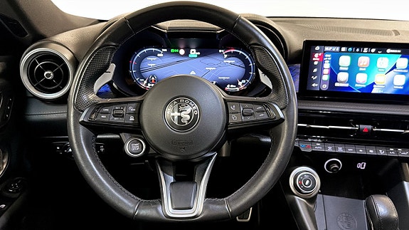 Alfa Romeo Tonale 22 of 26