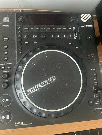Product image 1 of 2