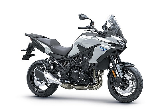 Kawasaki Versys 900 2 of 2