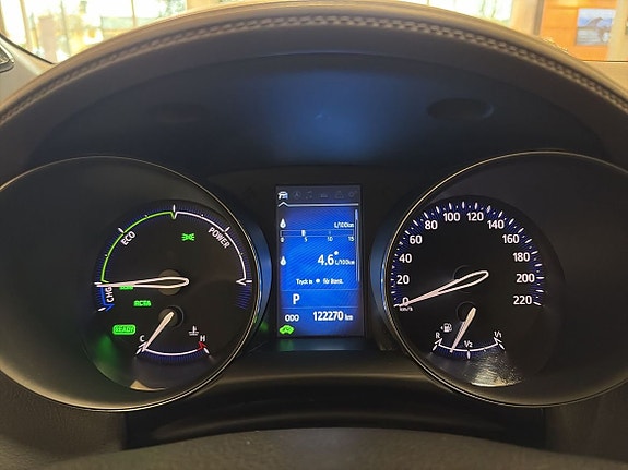 Toyota C-HR 17 of 21