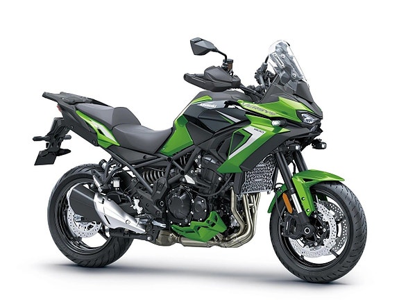 Kawasaki Versys 900 SE 2 of 11