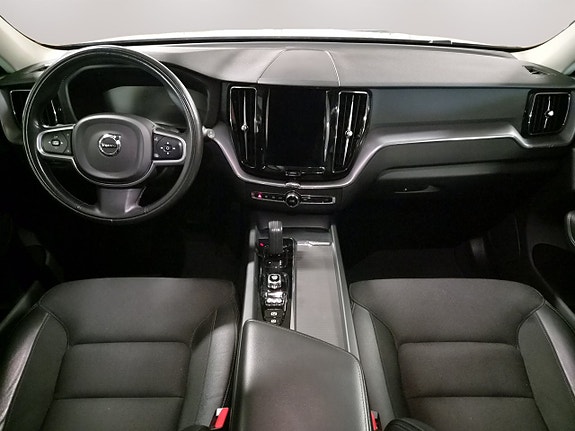 Volvo XC60 14 of 18