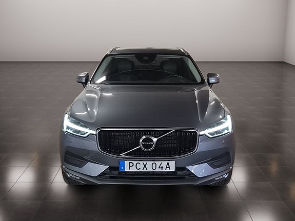Volvo XC60 8 of 18
