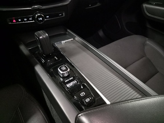 Volvo XC60 17 of 18