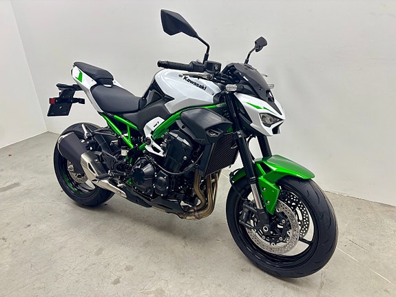 Kawasaki Z900 Hemma i butik 3 of 9