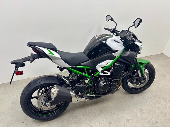 Kawasaki Z900 Hemma i butik 6 of 9