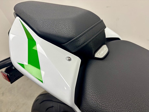 Kawasaki Z900 Hemma i butik 8 of 9
