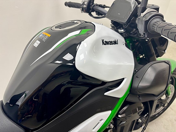 Kawasaki Z900 Hemma i butik 9 of 9