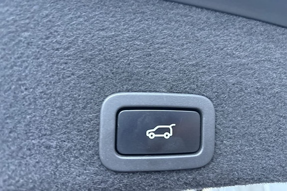 Volvo XC60 16 of 30