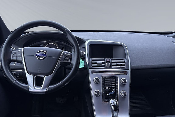 Volvo XC60 9 of 30