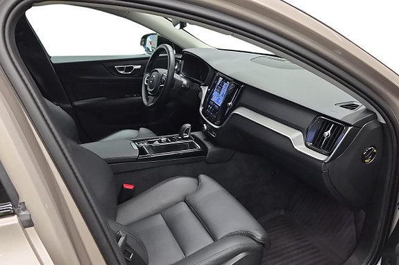 Volvo V60 11 of 23