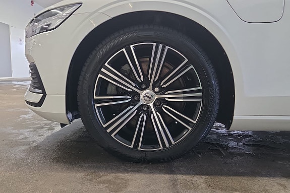 Volvo V60 22 of 22