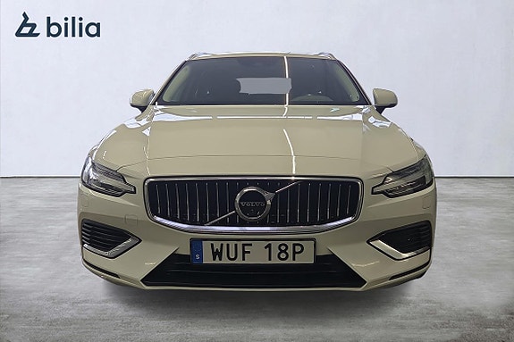 Volvo V60 2 of 22