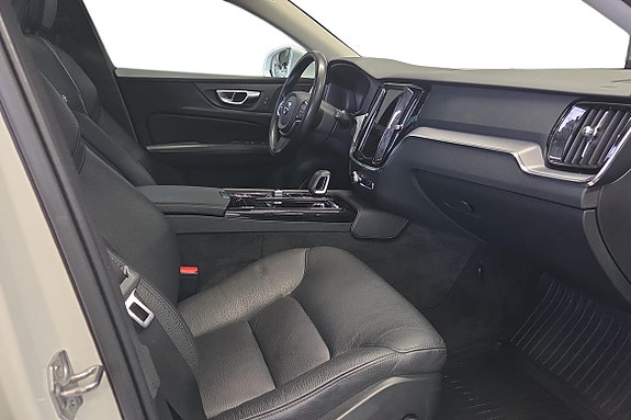 Volvo V60 11 of 22