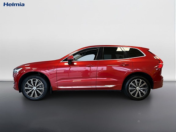 Volvo XC60 2 of 11
