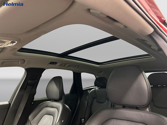 Volvo XC60 6 of 11