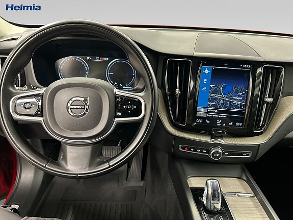 Volvo XC60 8 of 11