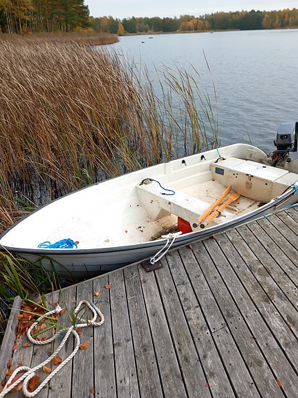 Liten,lätt boot,lätt att ro.RYDs 3,80m 2 of 4