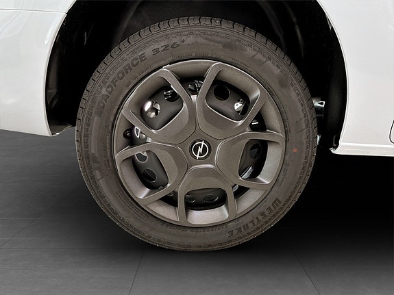 Opel Vivaro 14 of 14