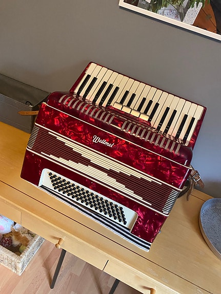 Product image 1 of 6