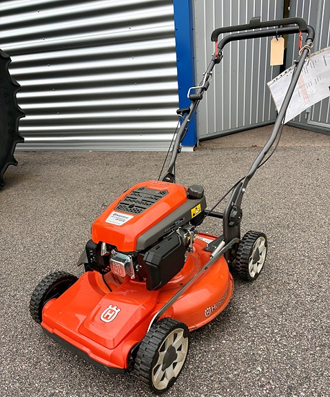 Husqvarna gräsklippare LB251S