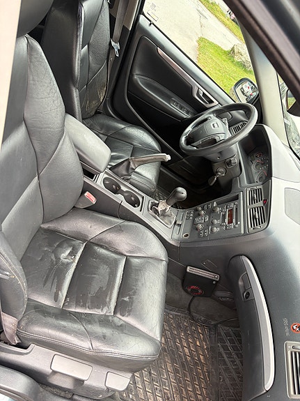 Övriga V70 T5 250HK 2002, 40 000 mil, 10 000 kr 3 of 12