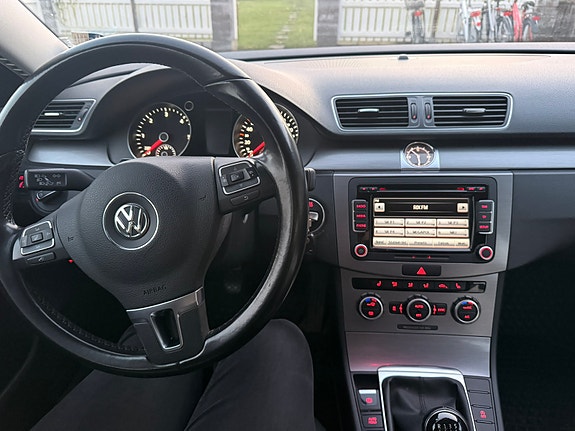Volkswagen Passat 5 of 7